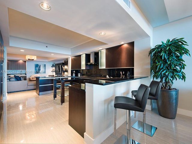 2711 S Ocean Dr. 2804, Hollywood, FL 33019