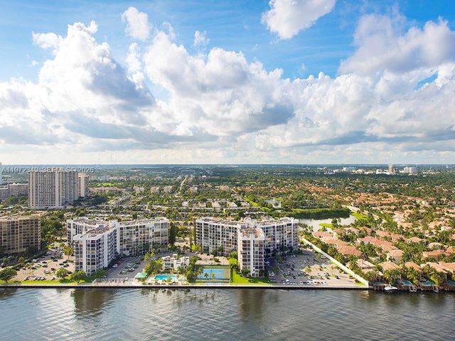 2711 S Ocean Dr. 2804, Hollywood, FL 33019