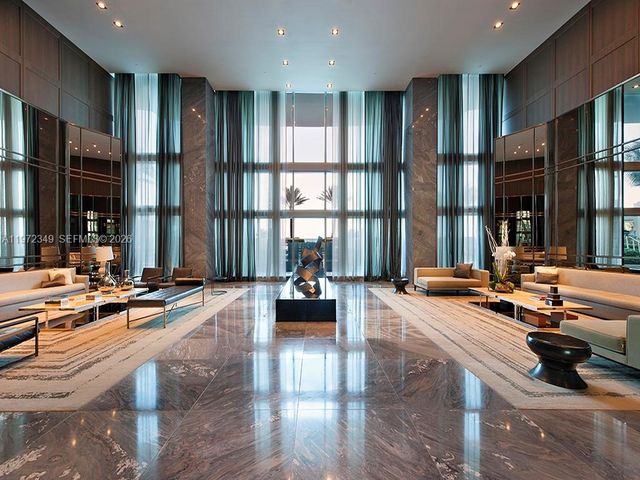 2711 S Ocean Dr. 2804, Hollywood, FL 33019