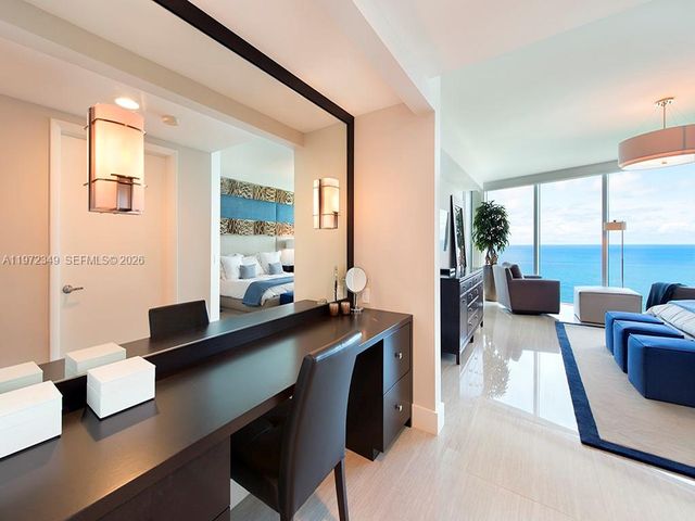 2711 S Ocean Dr. 2804, Hollywood, FL 33019