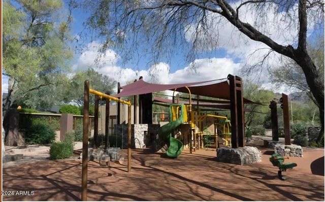 9393 E PALO BREA Bend A2, Scottsdale, AZ 85255