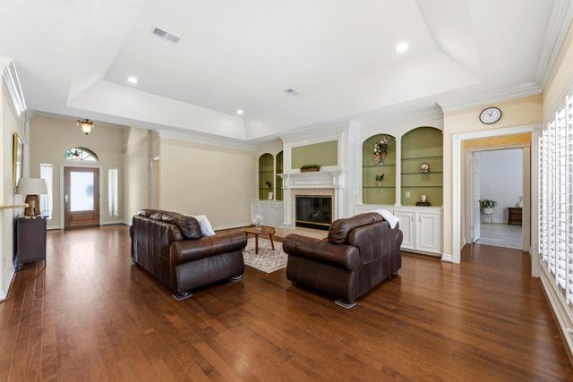 23 Royal Dalton Circle, Conroe, TX 77304