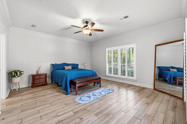 23 Royal Dalton Circle, Conroe, TX 77304