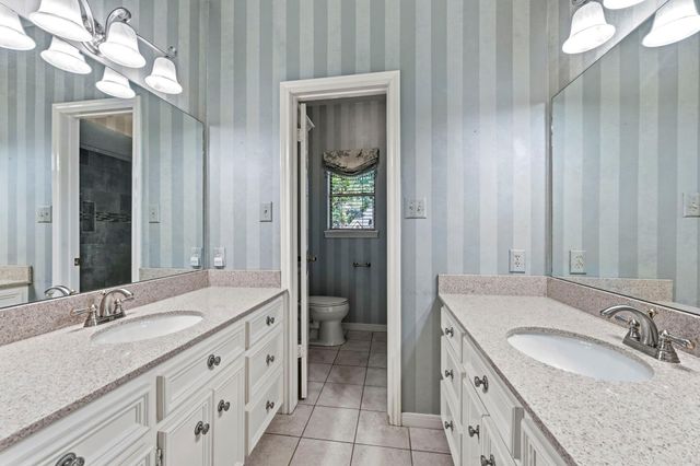 23 Royal Dalton Circle, Conroe, TX 77304