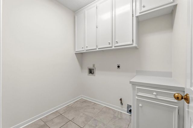 23 Royal Dalton Circle, Conroe, TX 77304