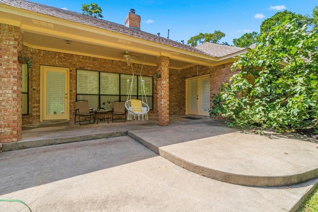 23 Royal Dalton Circle, Conroe, TX 77304