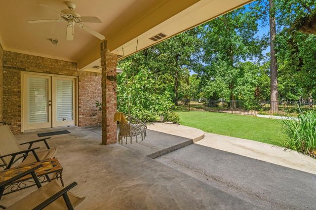 23 Royal Dalton Circle, Conroe, TX 77304