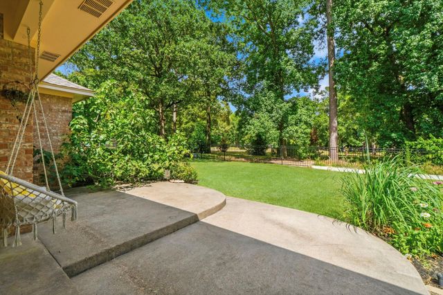 23 Royal Dalton Circle, Conroe, TX 77304