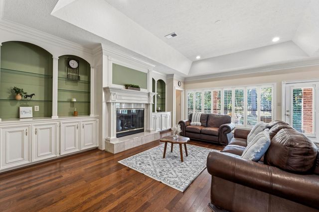 23 Royal Dalton Circle, Conroe, TX 77304