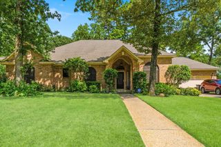 23 Royal Dalton Circle, Conroe, TX 77304