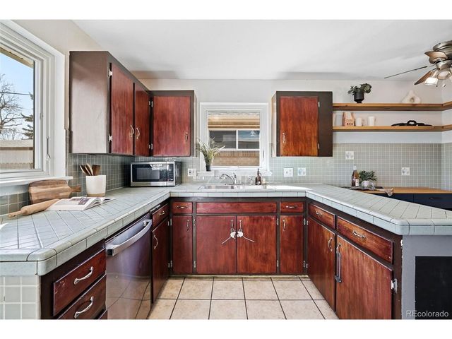 3630 Ivanhoe St, Denver, CO 80207