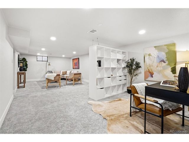 3630 Ivanhoe St, Denver, CO 80207