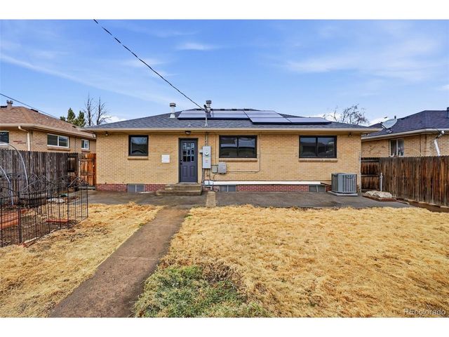 3630 Ivanhoe St, Denver, CO 80207