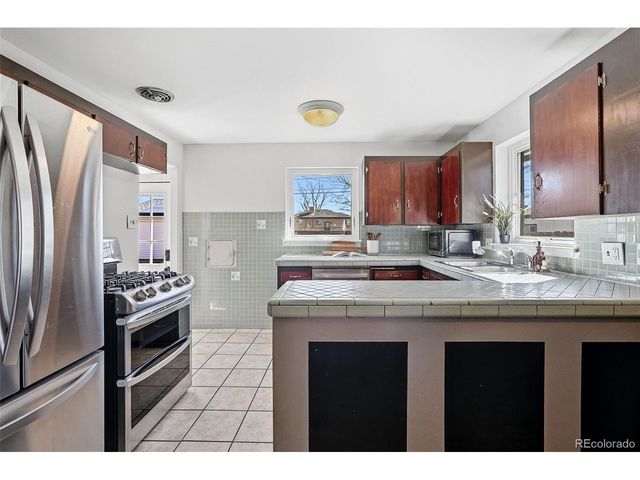 3630 Ivanhoe St, Denver, CO 80207