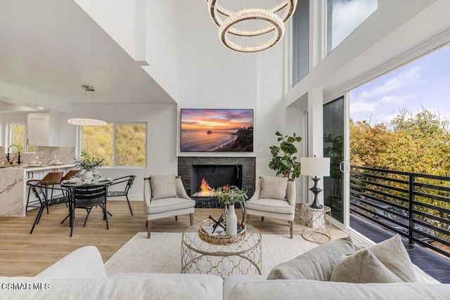 8655 Appian Way, Los Angeles, CA 90046
