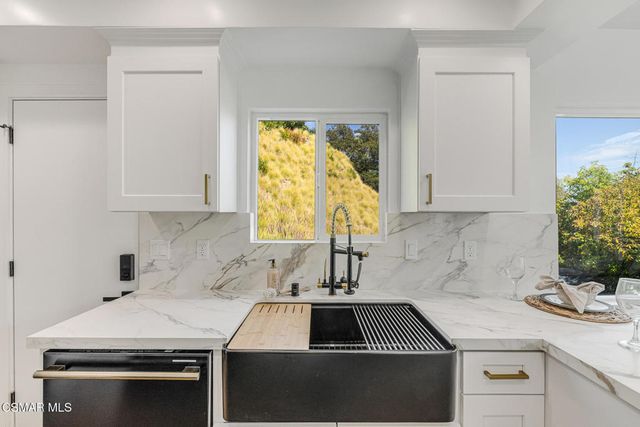 8655 Appian Way, Los Angeles, CA 90046