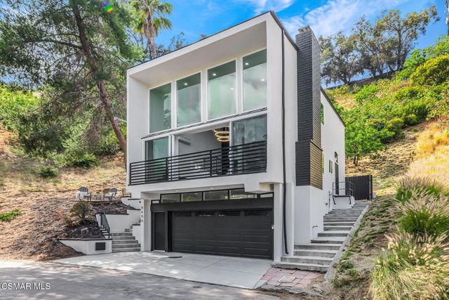 8655 Appian Way, Los Angeles, CA 90046