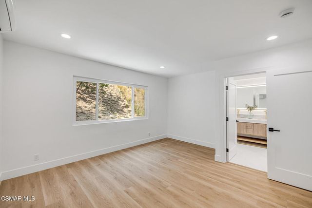 8655 Appian Way, Los Angeles, CA 90046