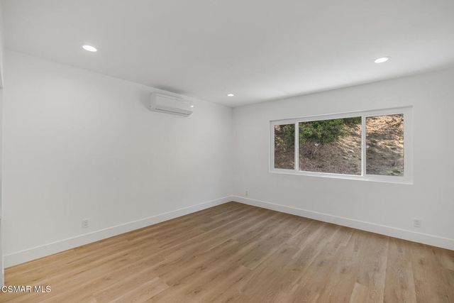 8655 Appian Way, Los Angeles, CA 90046