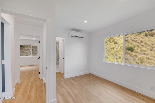 8655 Appian Way, Los Angeles, CA 90046