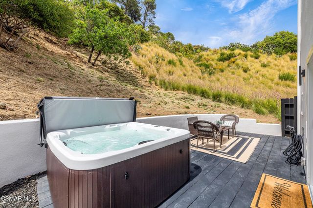 8655 Appian Way, Los Angeles, CA 90046