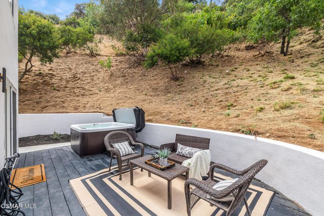 8655 Appian Way, Los Angeles, CA 90046