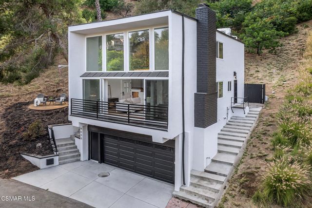 8655 Appian Way, Los Angeles, CA 90046