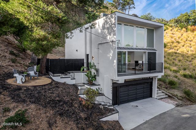 8655 Appian Way, Los Angeles, CA 90046
