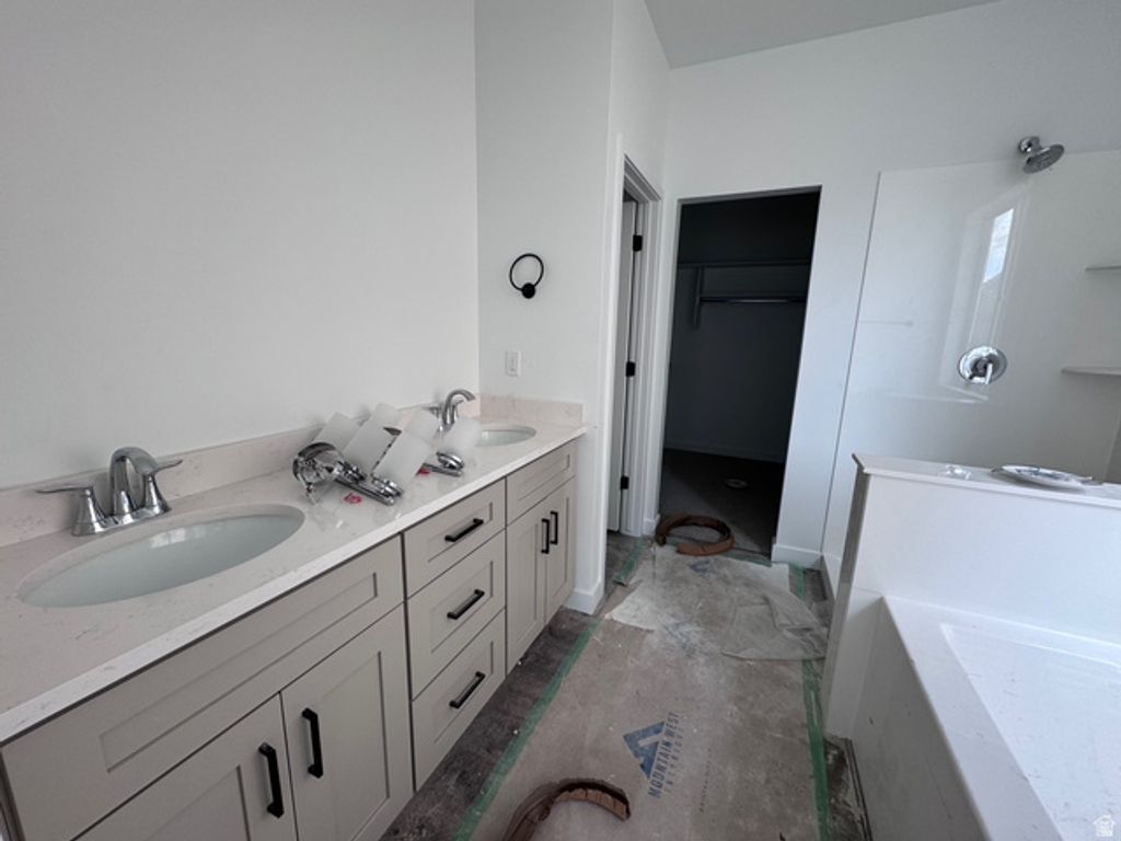 Image 21 of property listing at 983 W MOTOR VU DR #208, Riverdale, UT 84405