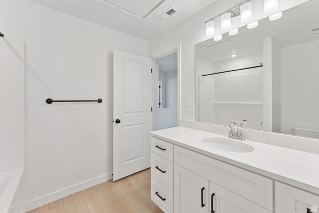 Image 34 of property listing at 983 W MOTOR VU DR #208, Riverdale, UT 84405