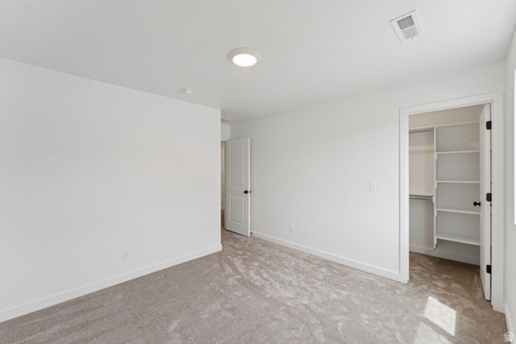 Image 36 of property listing at 983 W MOTOR VU DR #208, Riverdale, UT 84405