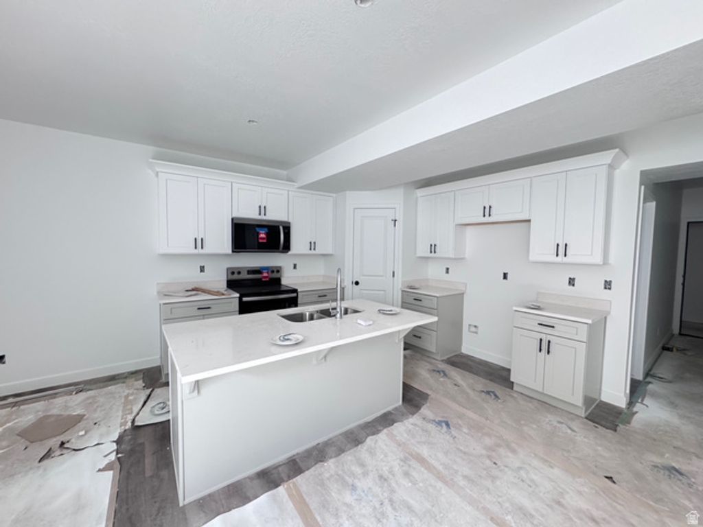 Image 40 of property listing at 983 W MOTOR VU DR #208, Riverdale, UT 84405