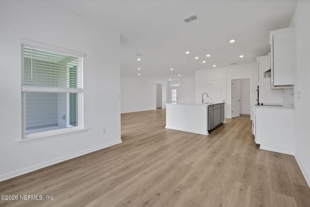 3465 AMERICANA Drive, Green Cove Springs, FL 32043