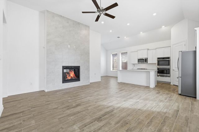 4747 Kings Garden Parkway, Arlington, TX 76005