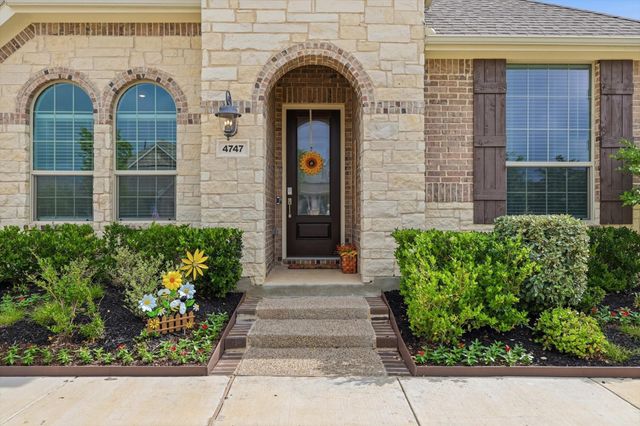 4747 Kings Garden Parkway, Arlington, TX 76005