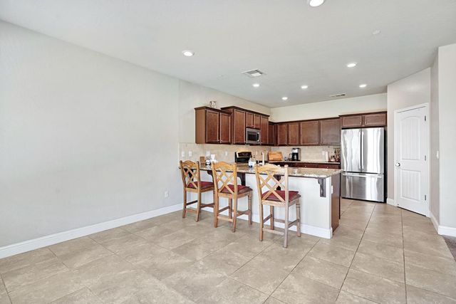 3885 Alamos Avenue, Clovis, CA 93619