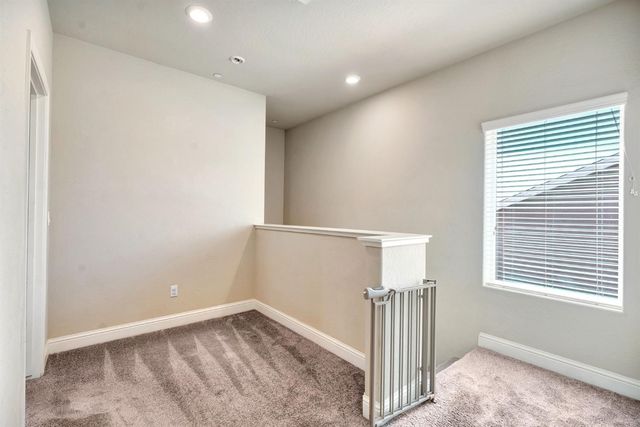 3885 Alamos Avenue, Clovis, CA 93619