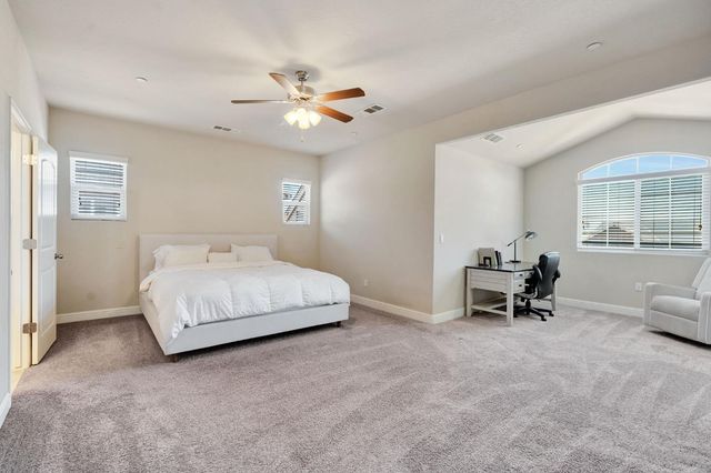 3885 Alamos Avenue, Clovis, CA 93619