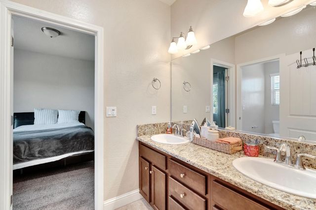 3885 Alamos Avenue, Clovis, CA 93619