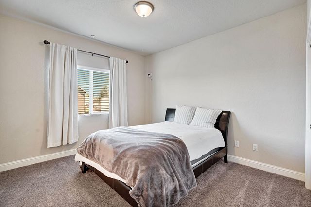3885 Alamos Avenue, Clovis, CA 93619