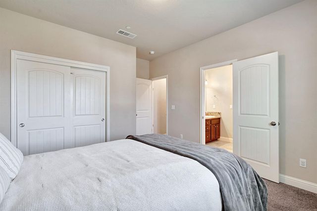 3885 Alamos Avenue, Clovis, CA 93619