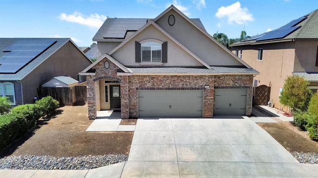 3885 Alamos Avenue, Clovis, CA 93619