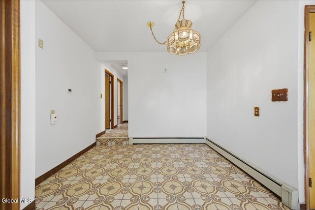 2734 Clyde Avenue, Rotterdam, NY 12306