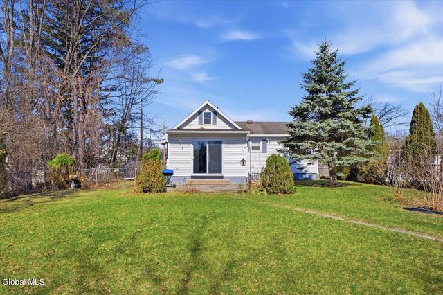 2734 Clyde Avenue, Rotterdam, NY 12306