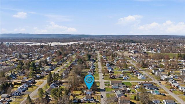 2734 Clyde Avenue, Rotterdam, NY 12306