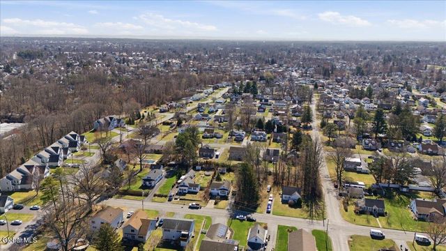 2734 Clyde Avenue, Rotterdam, NY 12306