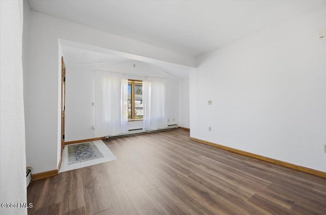 2734 Clyde Avenue, Rotterdam, NY 12306