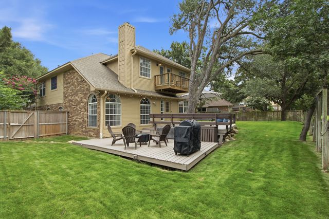 2520 Rosedale Street, Highland Village, TX 75077