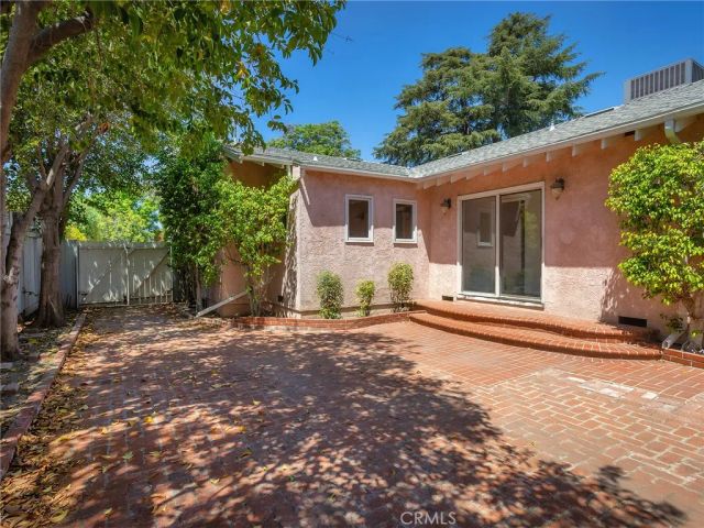 324 N Brighton Street, Burbank, CA 91506