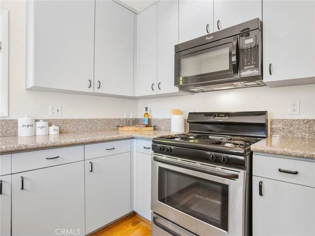 324 N Brighton Street, Burbank, CA 91506